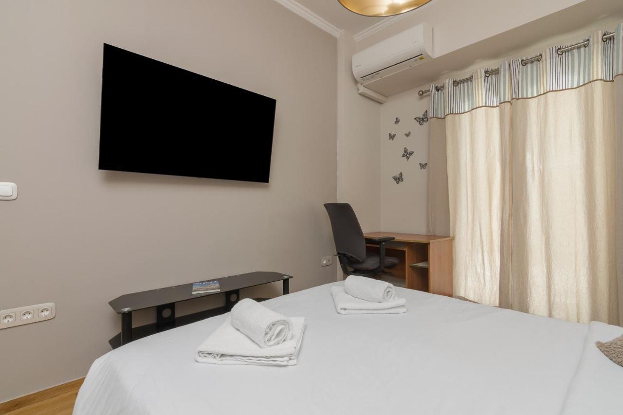 Beautiful And Spacious Apartment In Pagrati Ateny Zewnętrze zdjęcie